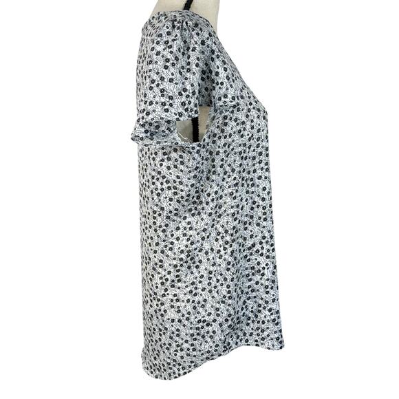 Adrianna Papell Medium Top Floral Flutter Cap Sleeves V-Neck Lightweight White - Picture 4 of 9